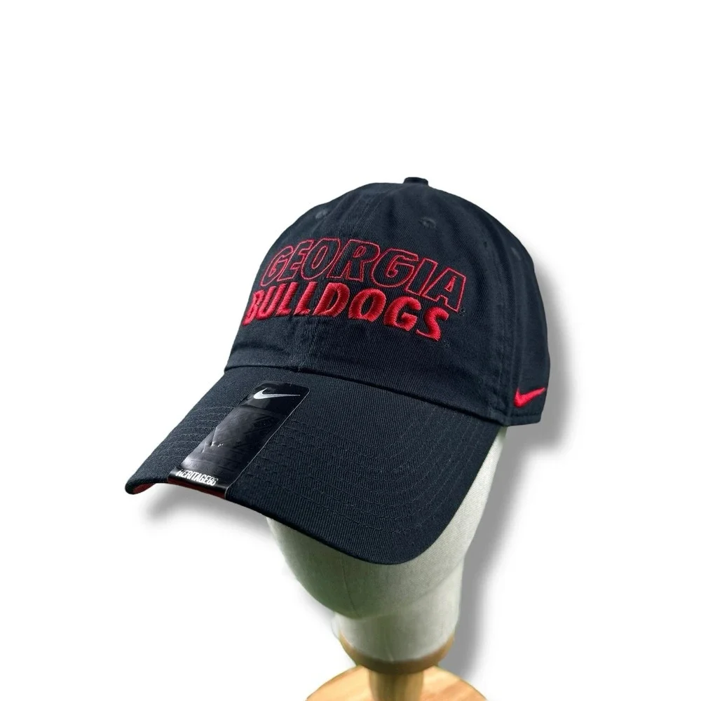 NWT Nike Heritage86 UGA Georgia Bulldogs Black/Red Spellout Strapback Hat OSFM